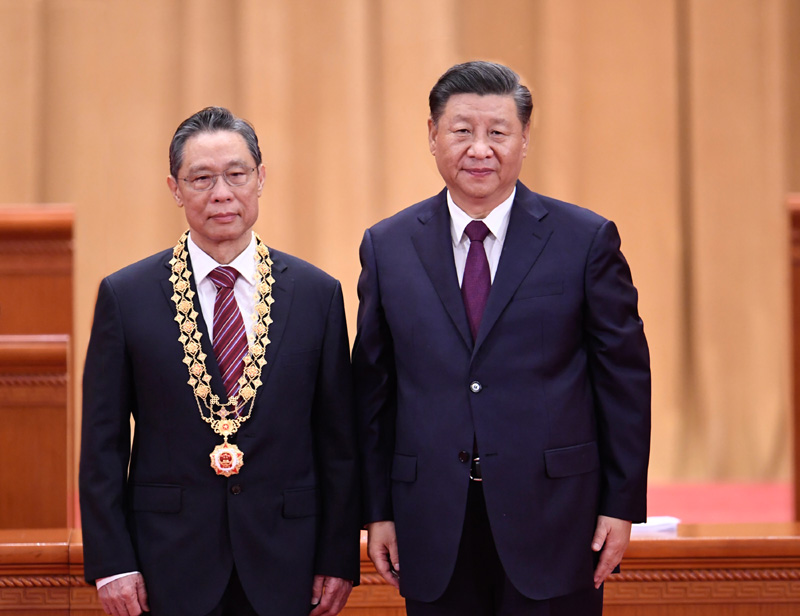 全国抗击新冠肺炎疫情表彰大会在京隆重举行