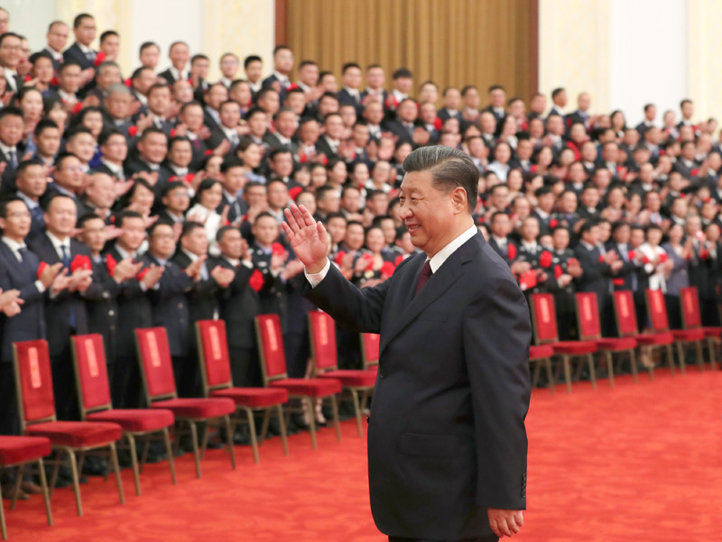 全国抗击新冠肺炎疫情表彰大会在京隆重举行
